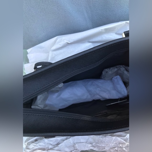 NWT Michael Kors Black Leather Tote Bag - Picture 11 of 16